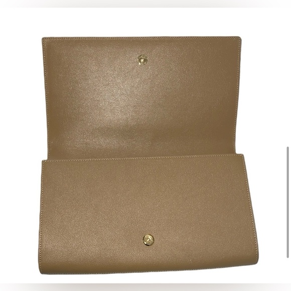 YSL clutch - Picture 3 of 7